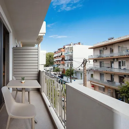 7 Luxury Apartment *