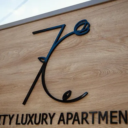 7 Luxury Rethymno